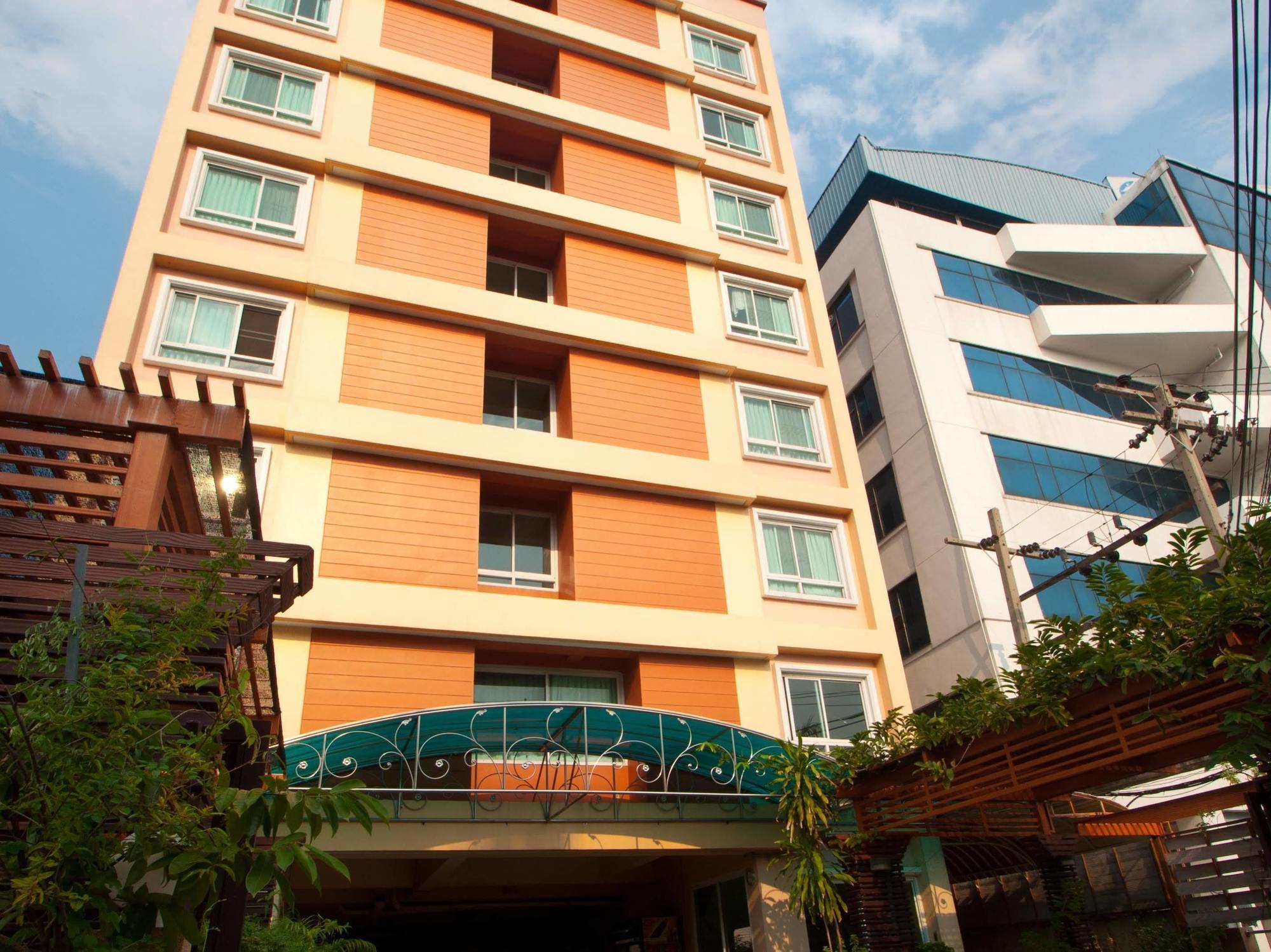 Motel Golden House @ On-Nut Station Bangkok Zewnętrze zdjęcie