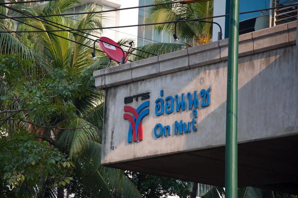 Motel Golden House @ On-Nut Station Bangkok Zewnętrze zdjęcie