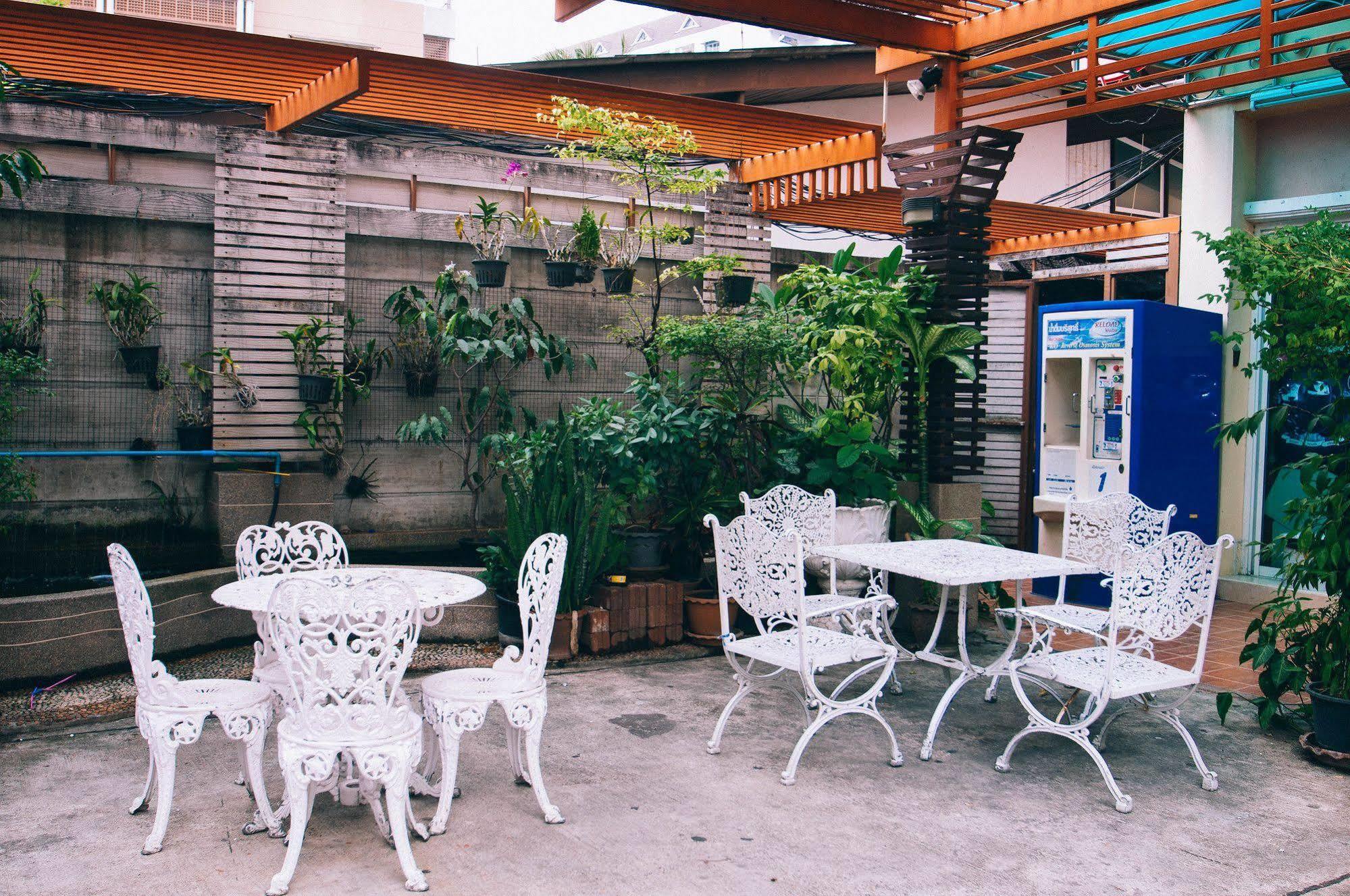 Motel Golden House @ On-Nut Station Bangkok Zewnętrze zdjęcie